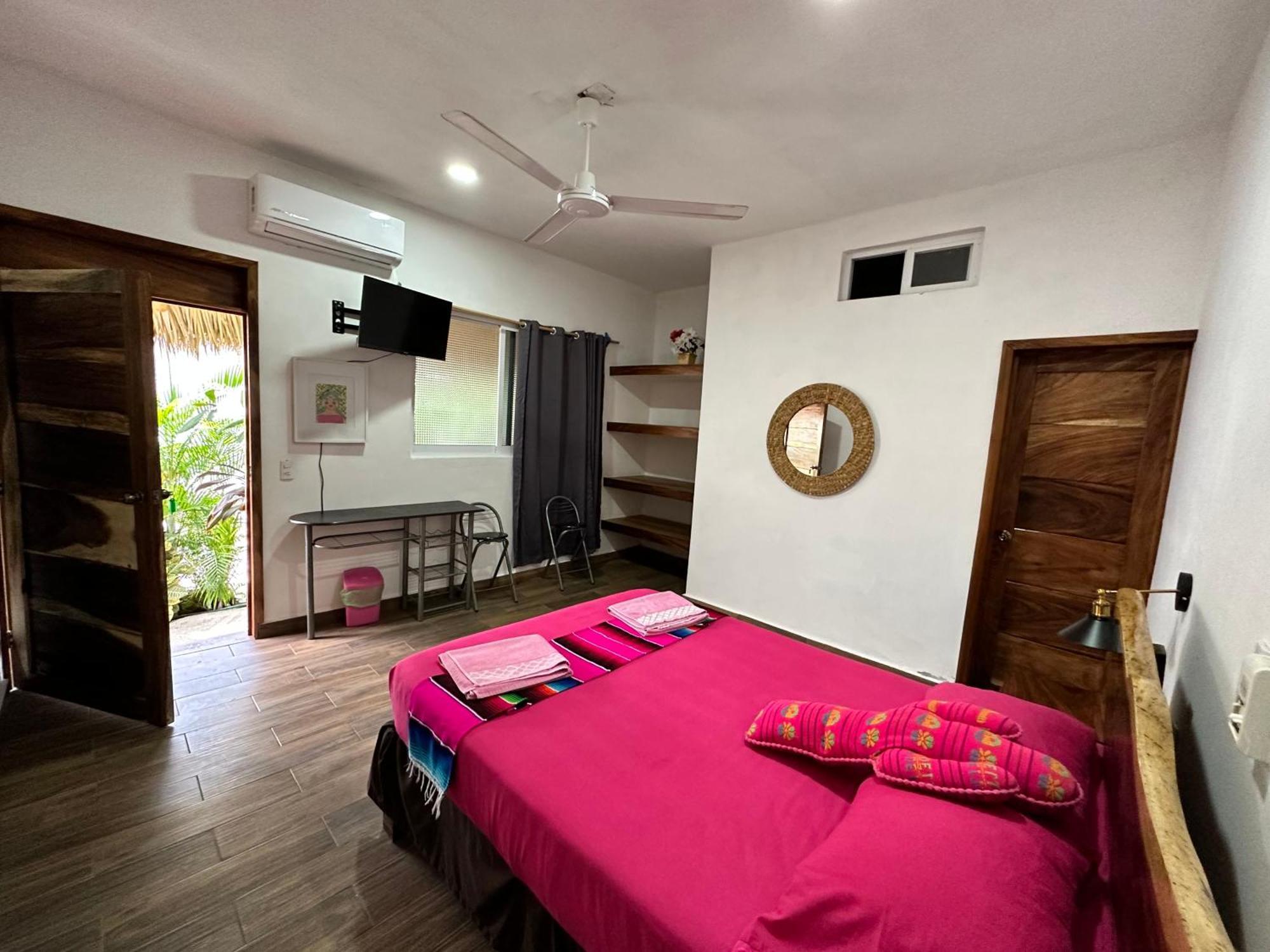 Casa Kokona Hotel ปูแอร์โตเอสกอนดิโด ภายนอก รูปภาพ