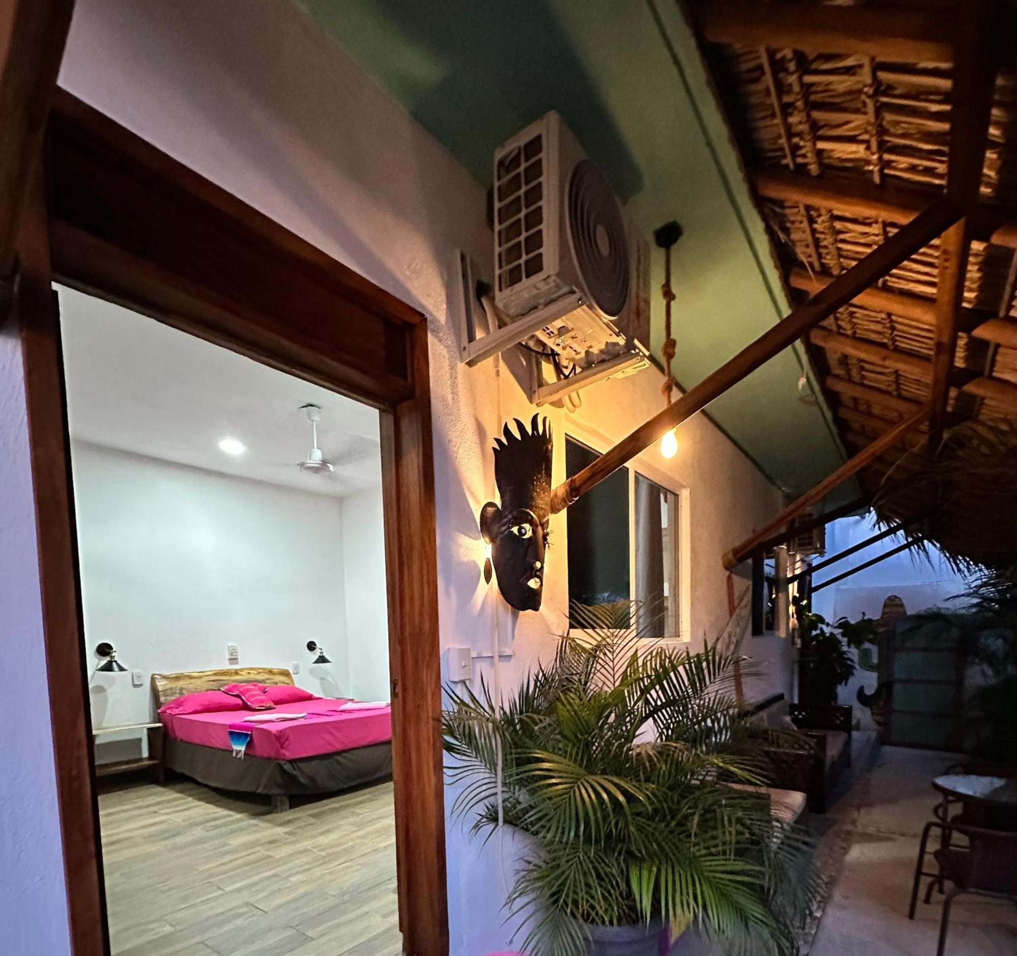 Casa Kokona Hotel ปูแอร์โตเอสกอนดิโด ภายนอก รูปภาพ